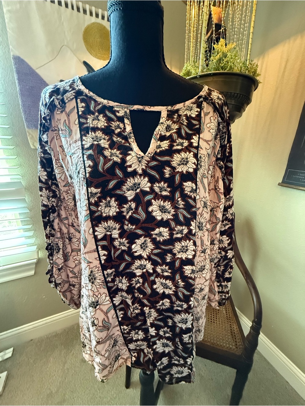 Democracy Floral Panel Top in Black, Blush, and Teal